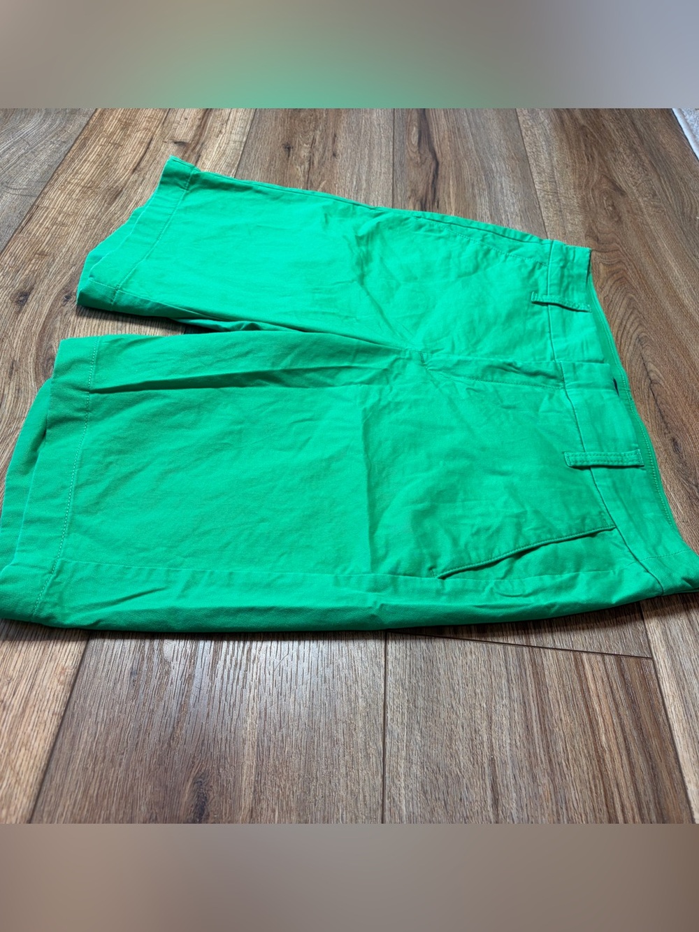 J.Crew women's classic mid-rise stretch vibrant green preppy sailor chino shorts - Picture 3 of 7